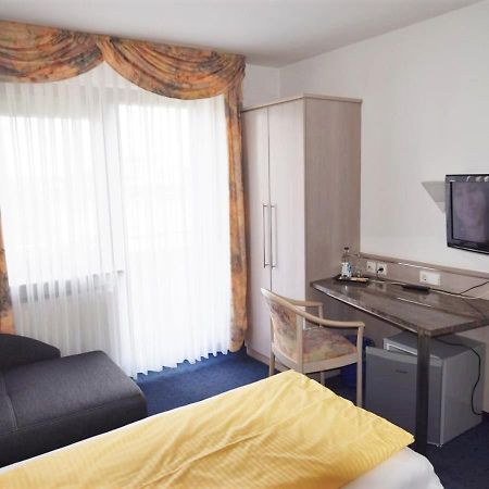 Hotel Alena - Kontaktlos Check-In ฟิลเดอร์ชตัดท์ ภายนอก รูปภาพ
