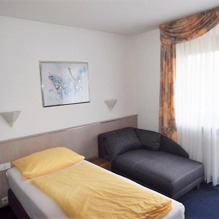 Hotel Alena - Kontaktlos Check-In ฟิลเดอร์ชตัดท์ ภายนอก รูปภาพ
