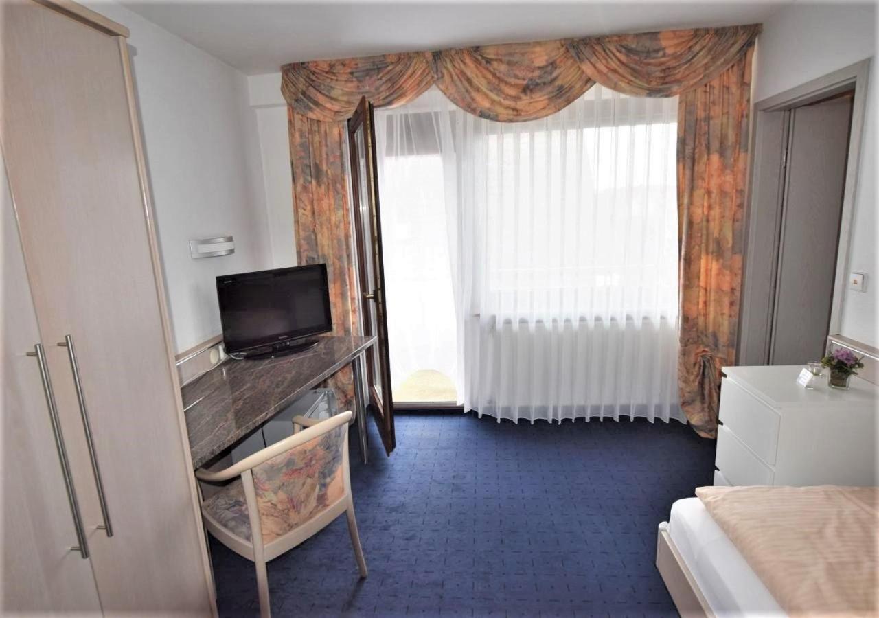 Hotel Alena - Kontaktlos Check-In ฟิลเดอร์ชตัดท์ ภายนอก รูปภาพ