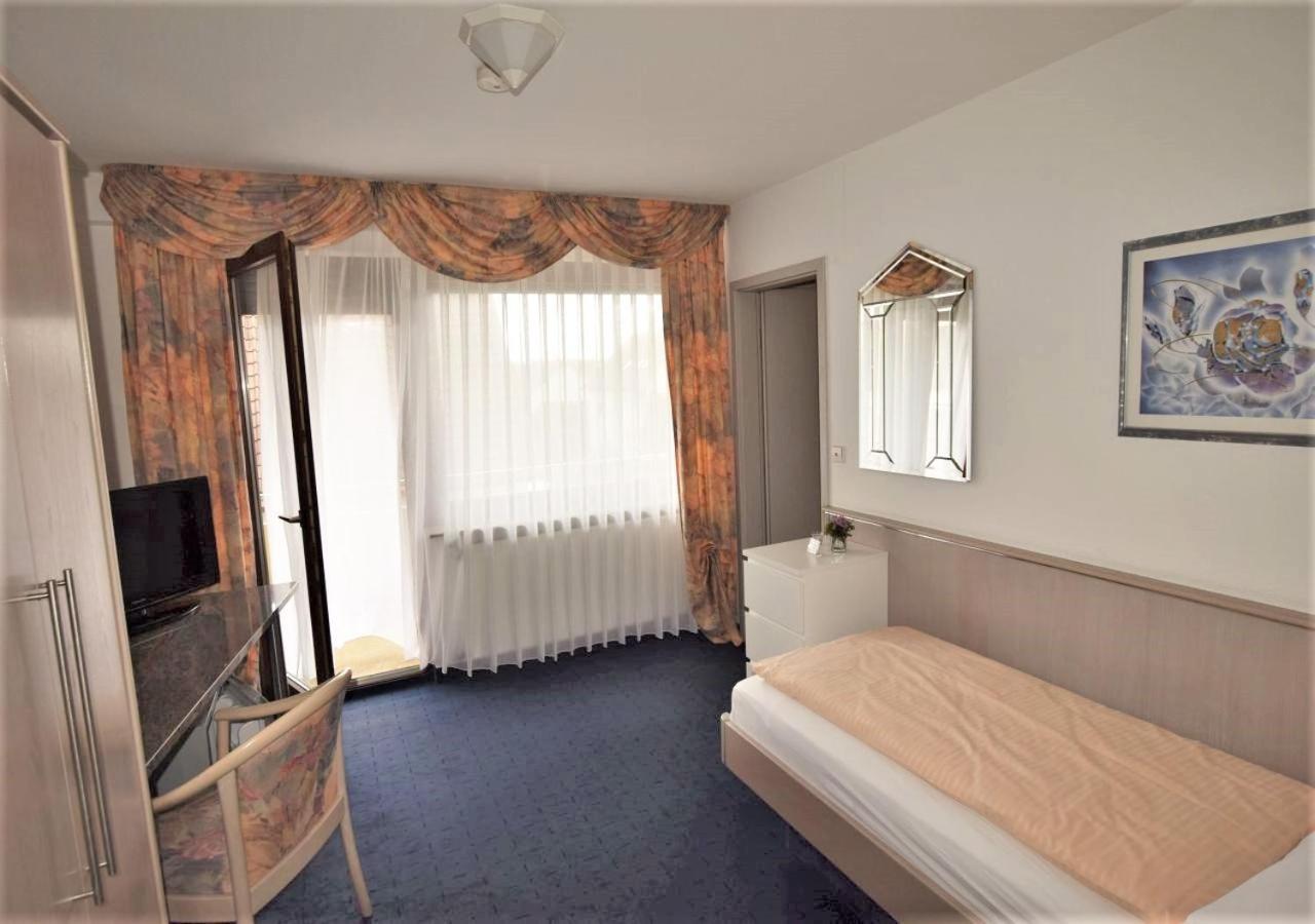 Hotel Alena - Kontaktlos Check-In ฟิลเดอร์ชตัดท์ ภายนอก รูปภาพ