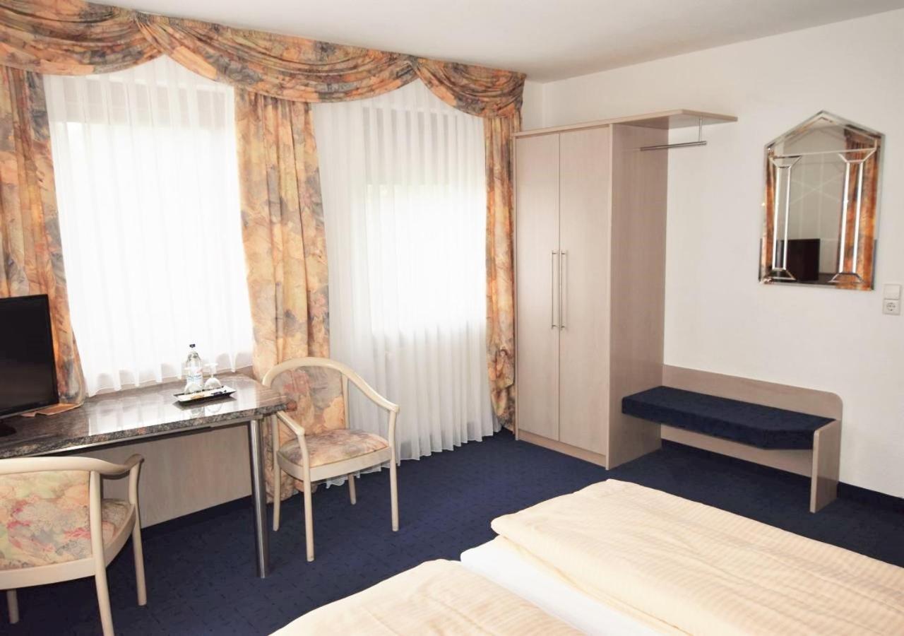 Hotel Alena - Kontaktlos Check-In ฟิลเดอร์ชตัดท์ ภายนอก รูปภาพ