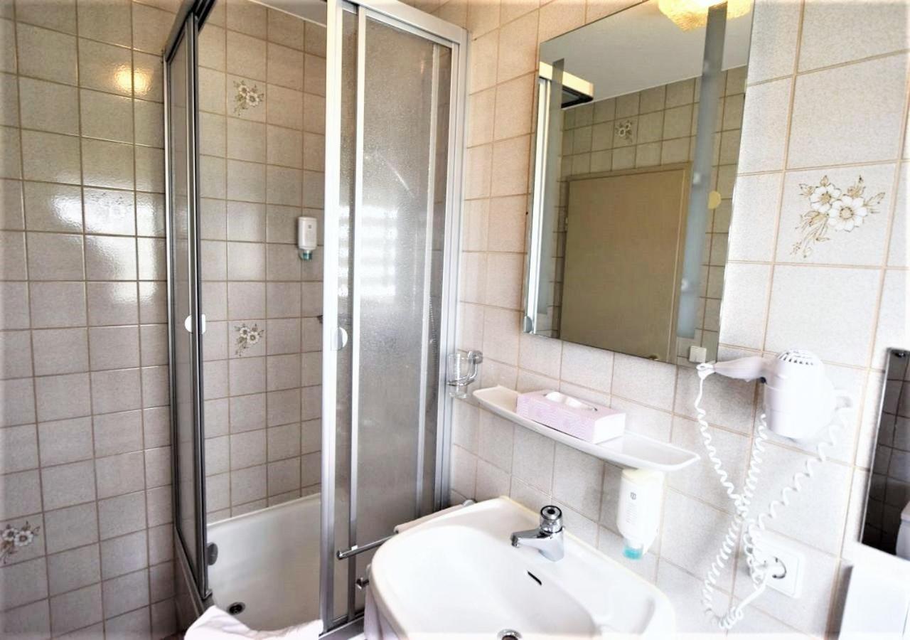 Hotel Alena - Kontaktlos Check-In ฟิลเดอร์ชตัดท์ ภายนอก รูปภาพ
